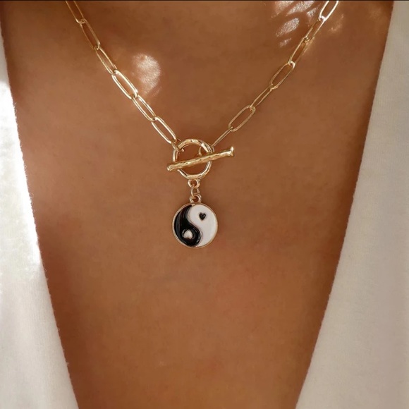 3/$30 NEW! Peace Yin and Yang Choker Necklace Boho Cute - Picture 1 of 4